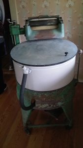 Old washing machine from the 1930s.