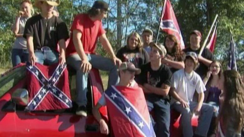 Virginia Students Protest The Ban of The Confederate Flag