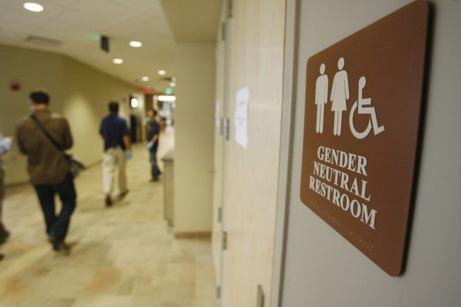 Schools Forced to allow Unisex-Bathroom
