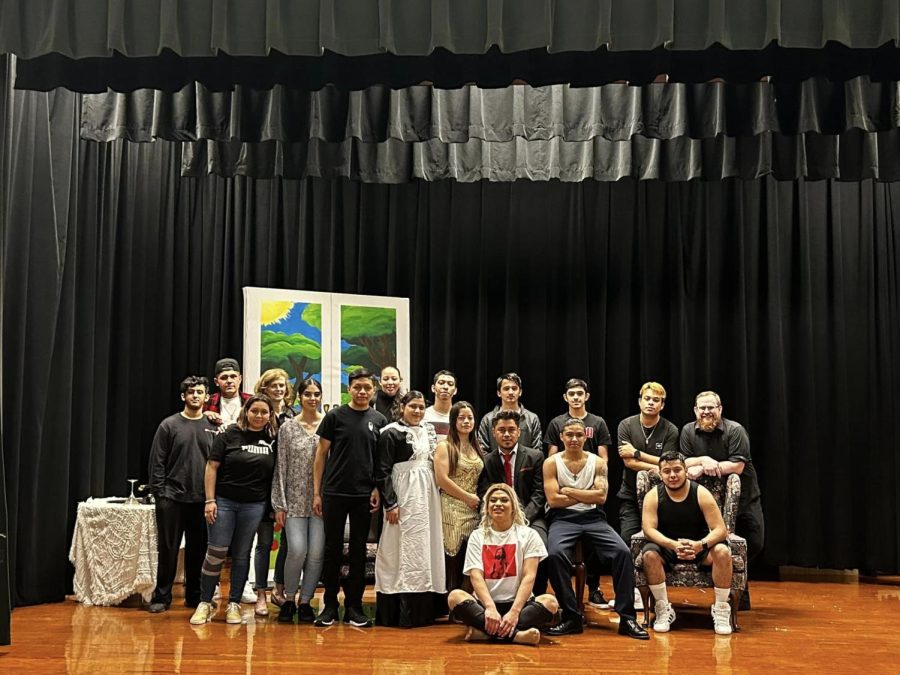The Mt. View Theater Without Borders cast and crew 